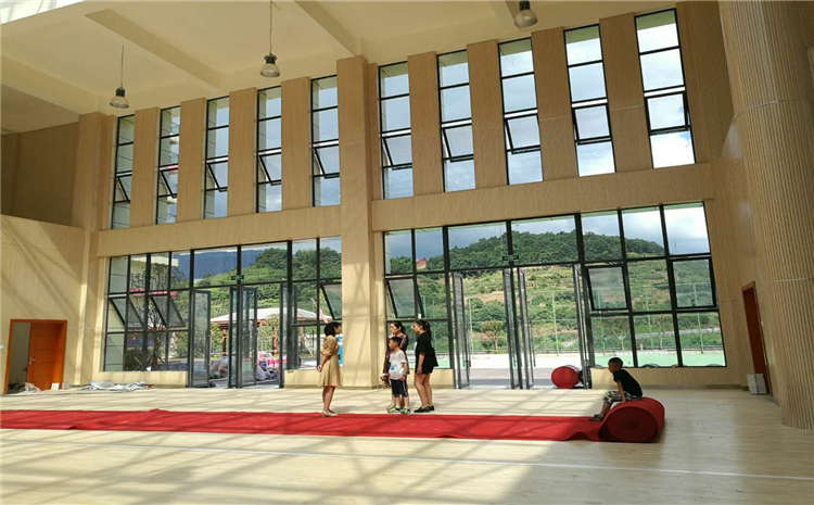 20厚體育館木地板廠家去哪找？
